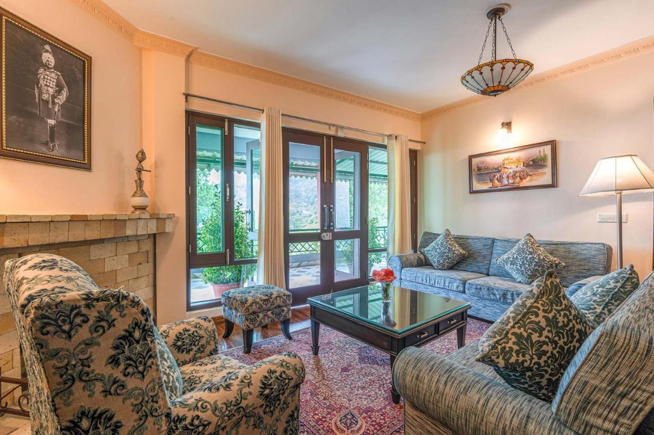 Stayvista At Cecil Cottages With Barbeque, Hill View Kasauli Exterior foto