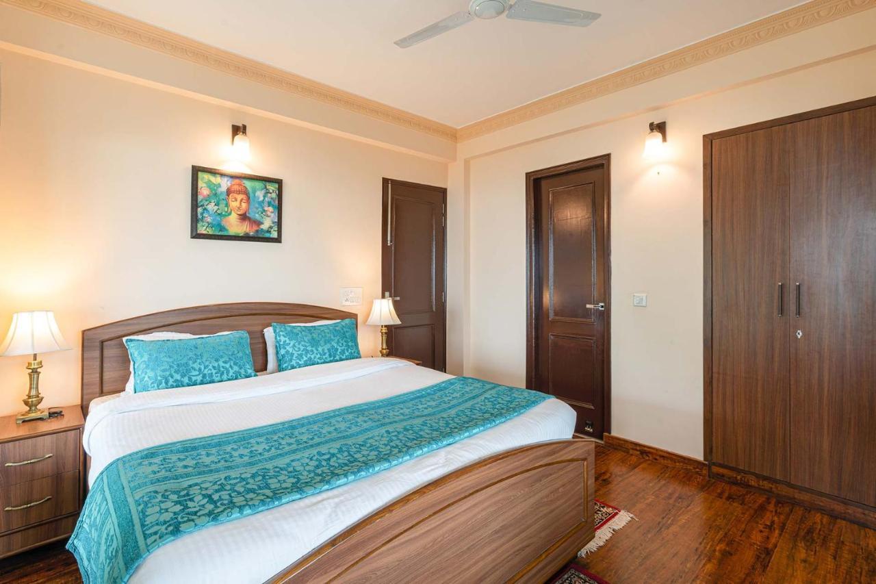 Stayvista At Cecil Cottages With Barbeque, Hill View Kasauli Exterior foto
