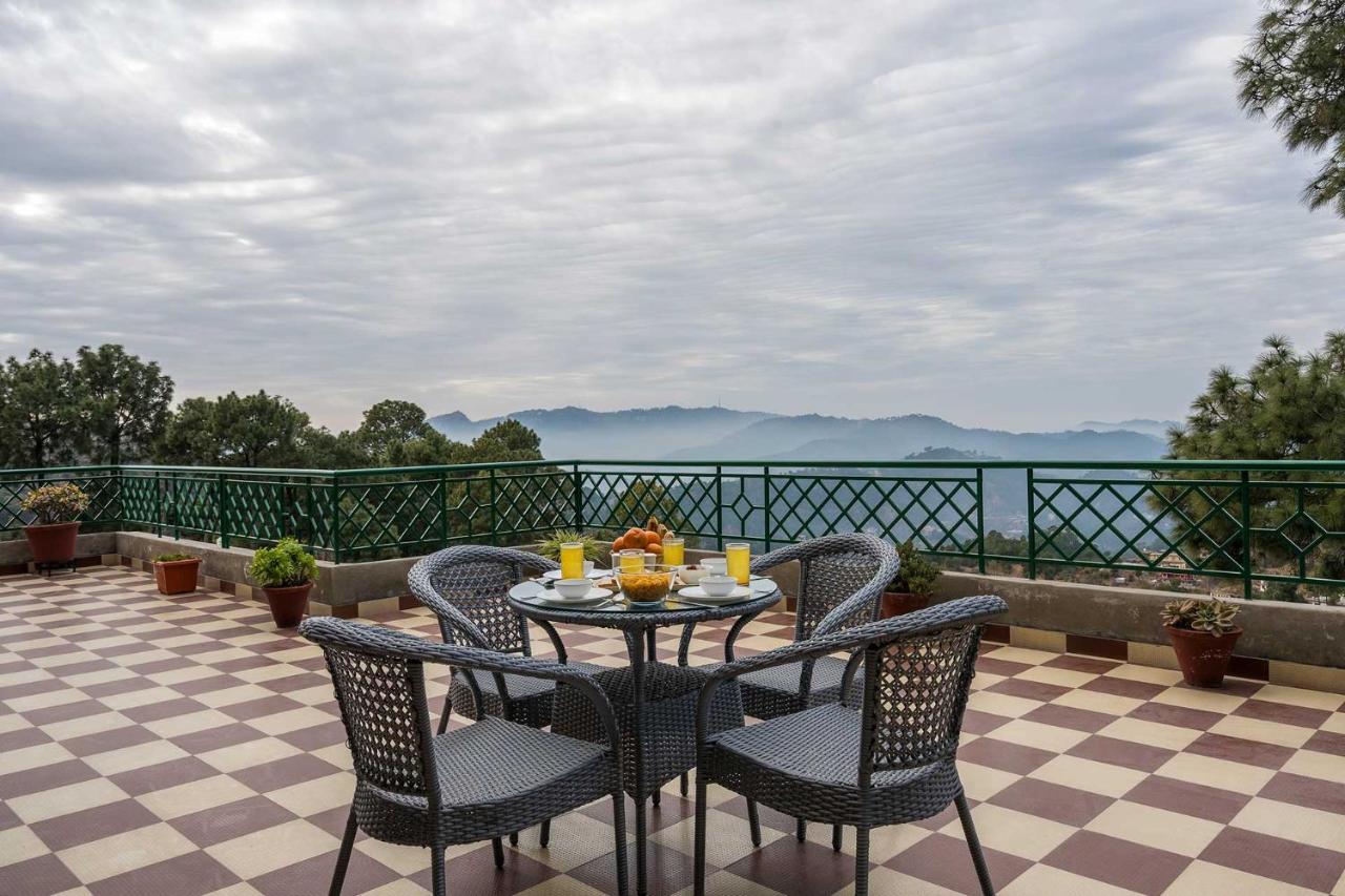 Stayvista At Cecil Cottages With Barbeque, Hill View Kasauli Exterior foto
