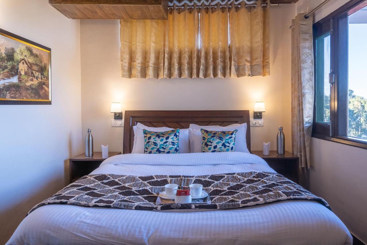 Stayvista At Cecil Cottages With Barbeque, Hill View Kasauli Exterior foto